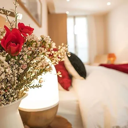 Hotell Superbe Penthouse 3 Hammam Terrasse - Saint Germain *